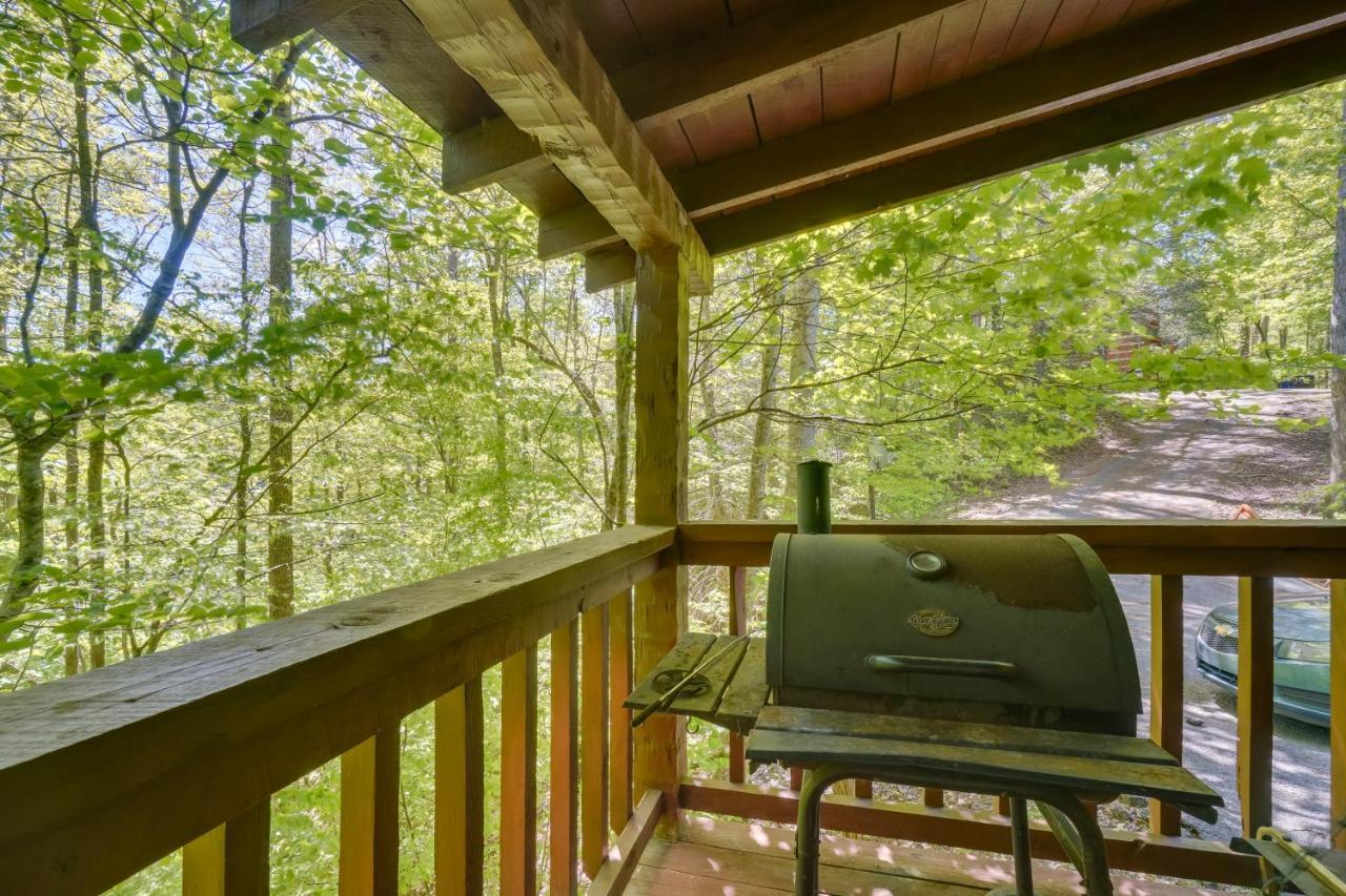 Gatlinburg Cabin With Hot Tub About 6 Mi To Downtown! Экстерьер фото