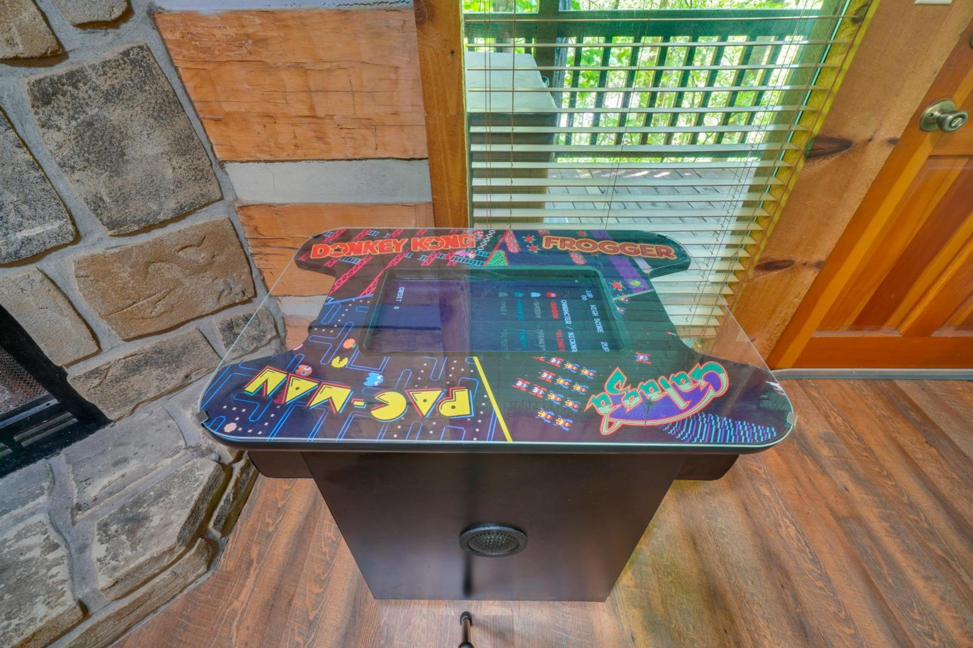 Gatlinburg Cabin With Hot Tub About 6 Mi To Downtown! Экстерьер фото
