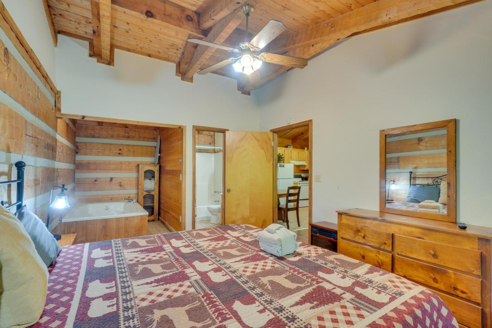 Gatlinburg Cabin With Hot Tub About 6 Mi To Downtown! Экстерьер фото